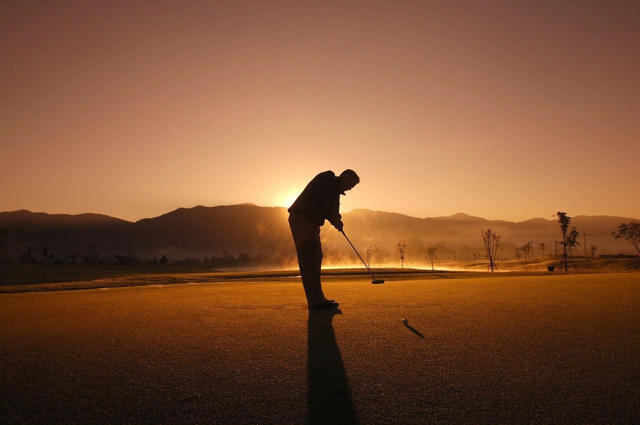 Learn to play golf by practicing 15 minutes a day